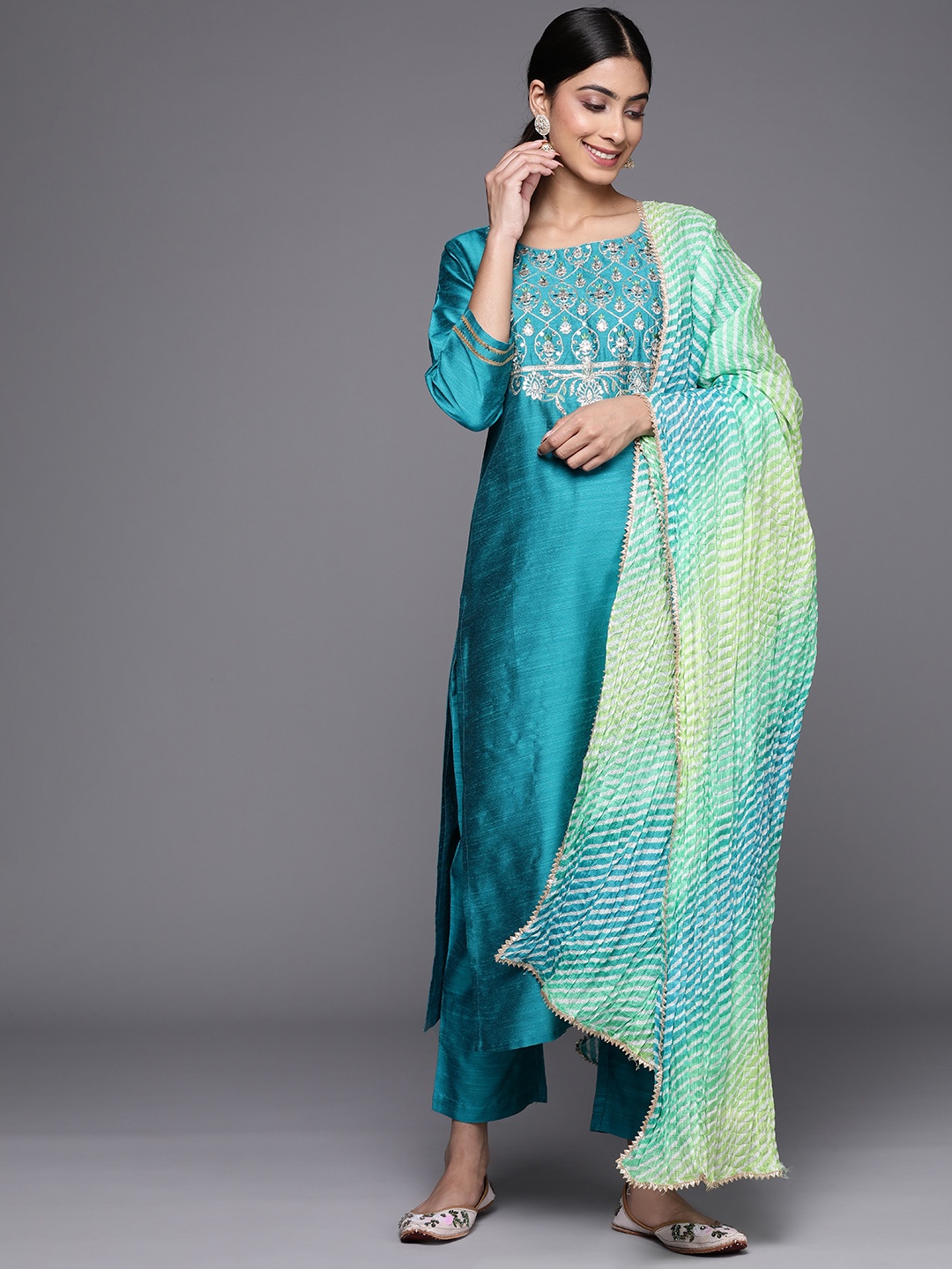 

Varanga Ethnic Motifs Embroidered Regular Sequinned Kurta With Trousers & Dupatta, Turquoise blue