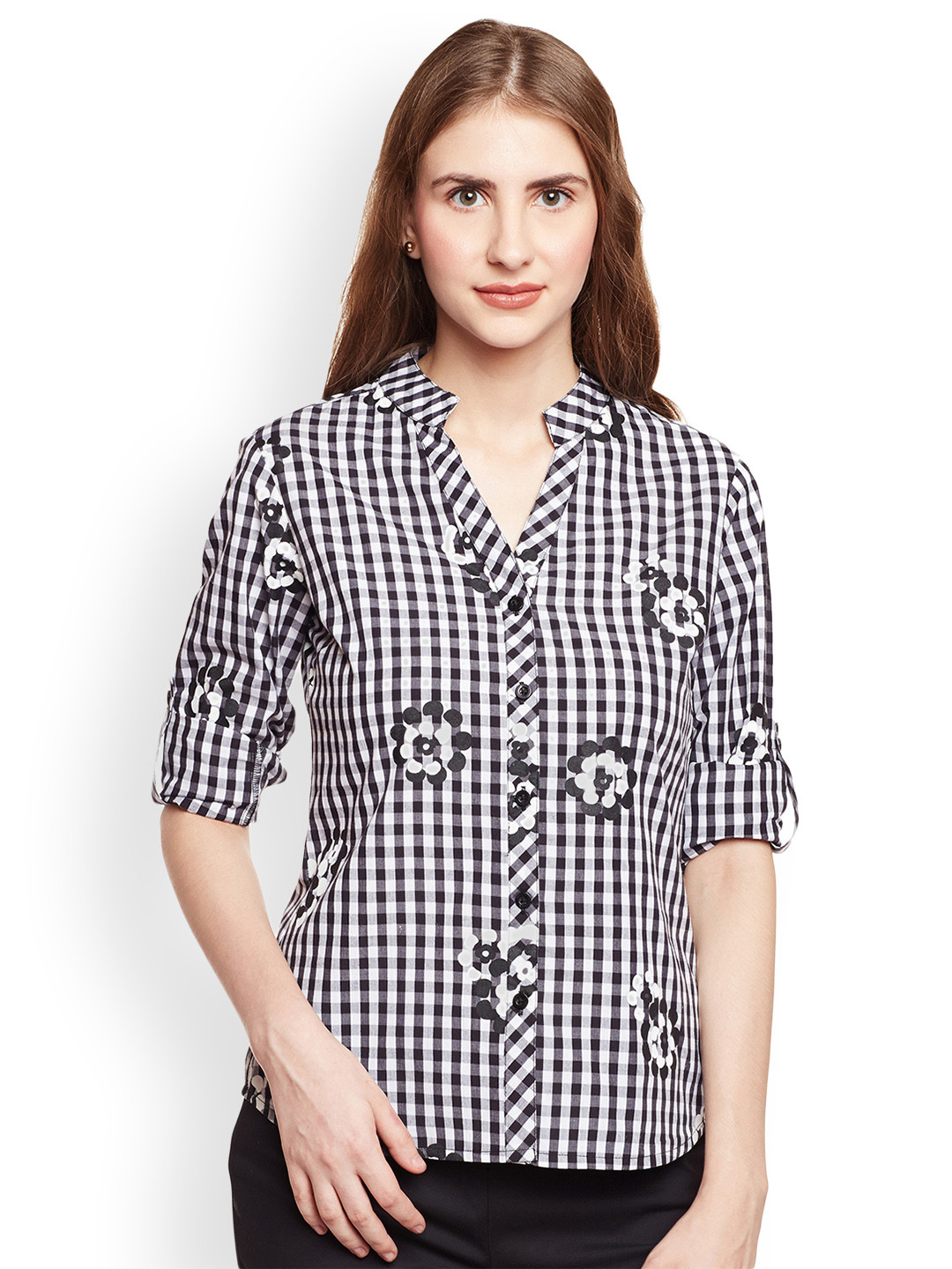 

WISSTLER Women Black & White Regular Fit Checked Casual Shirt