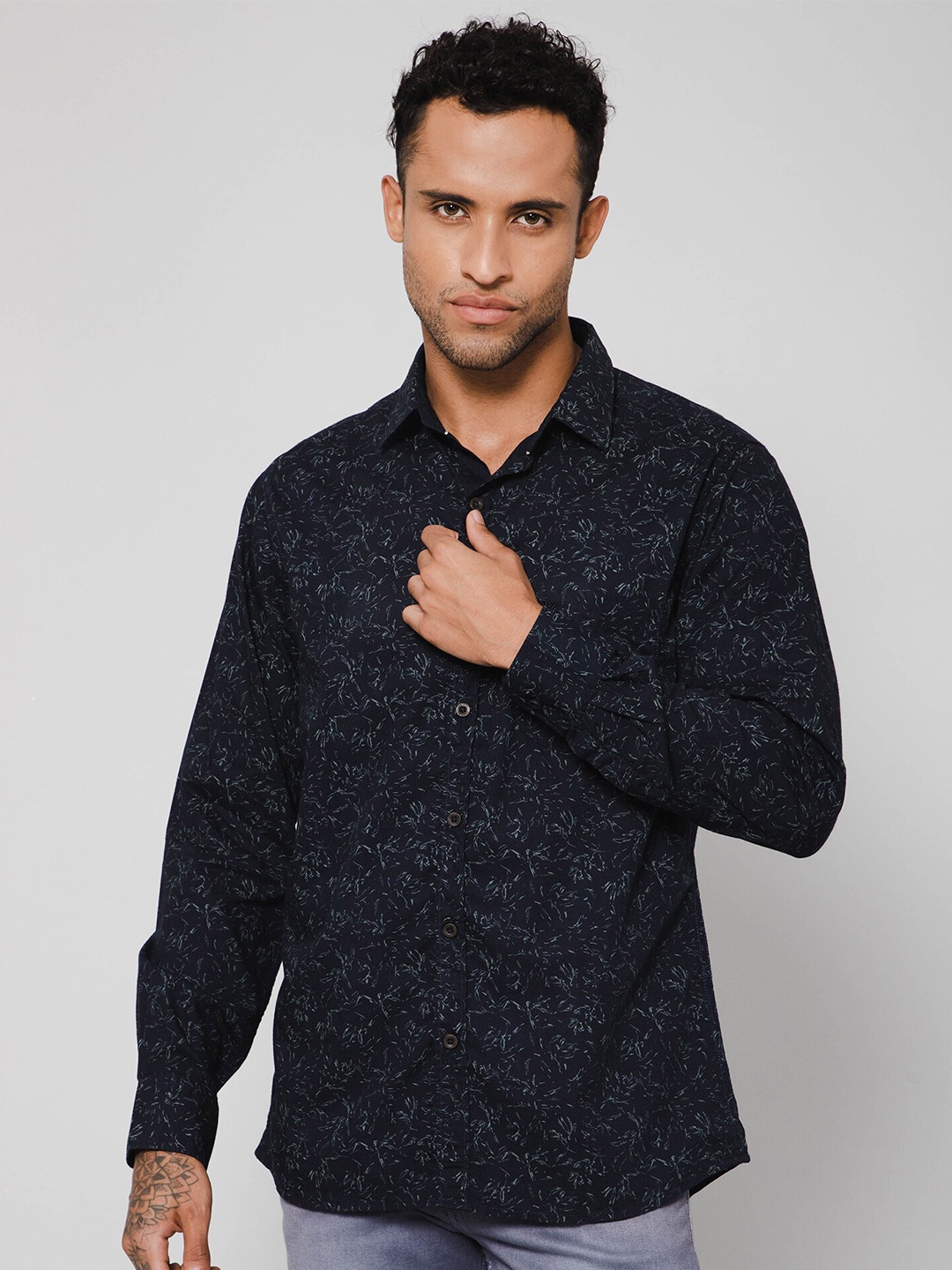 

Cantabil Opaque Abstract Printed Cotton Casual Shirt, Navy blue