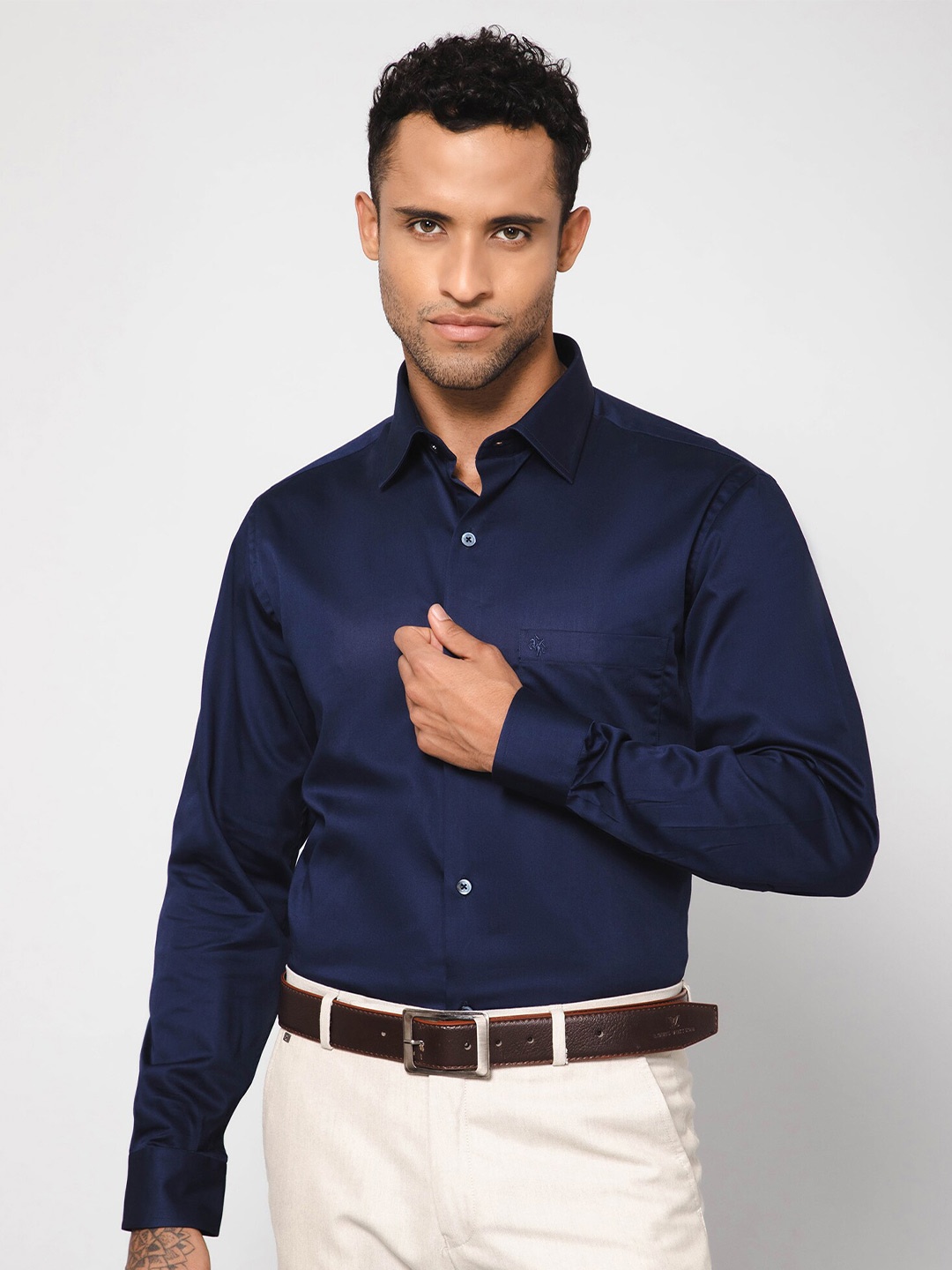

Cantabil Spread Collar Long Sleeves Cotton Formal Shirt, Navy blue