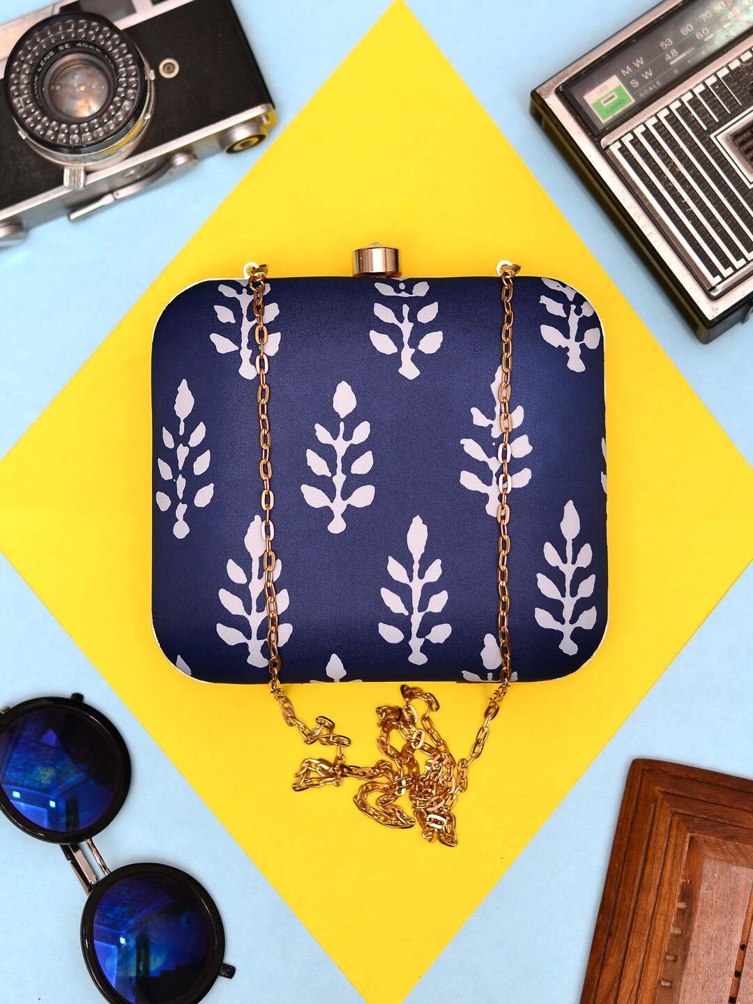 

ARTKLIM Printed Box Clutch, Blue