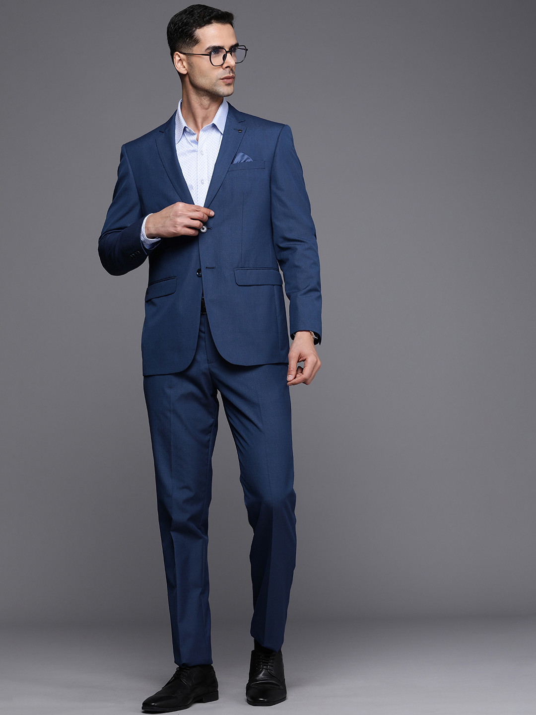 

Louis Philippe Men Checked Slim-Fit Single-Breasted Two-Piece Formal Suit, Navy blue