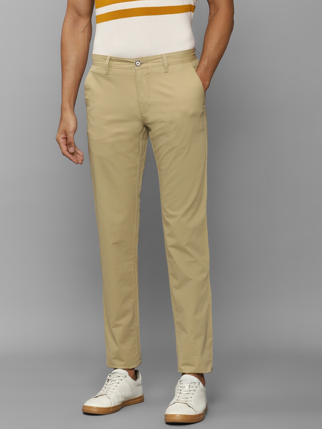 

Louis Philippe Sport Men Slim Fit Low-Rise Chinos, Khaki