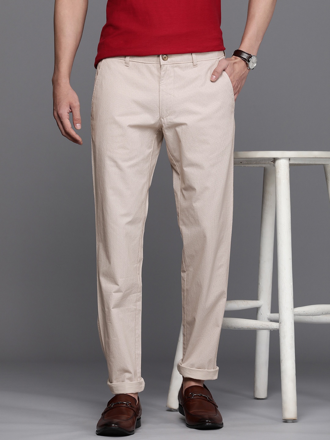 

Louis Philippe Sport Men Micro Ditsy Printed Slim Fit Chinos Trousers, Beige