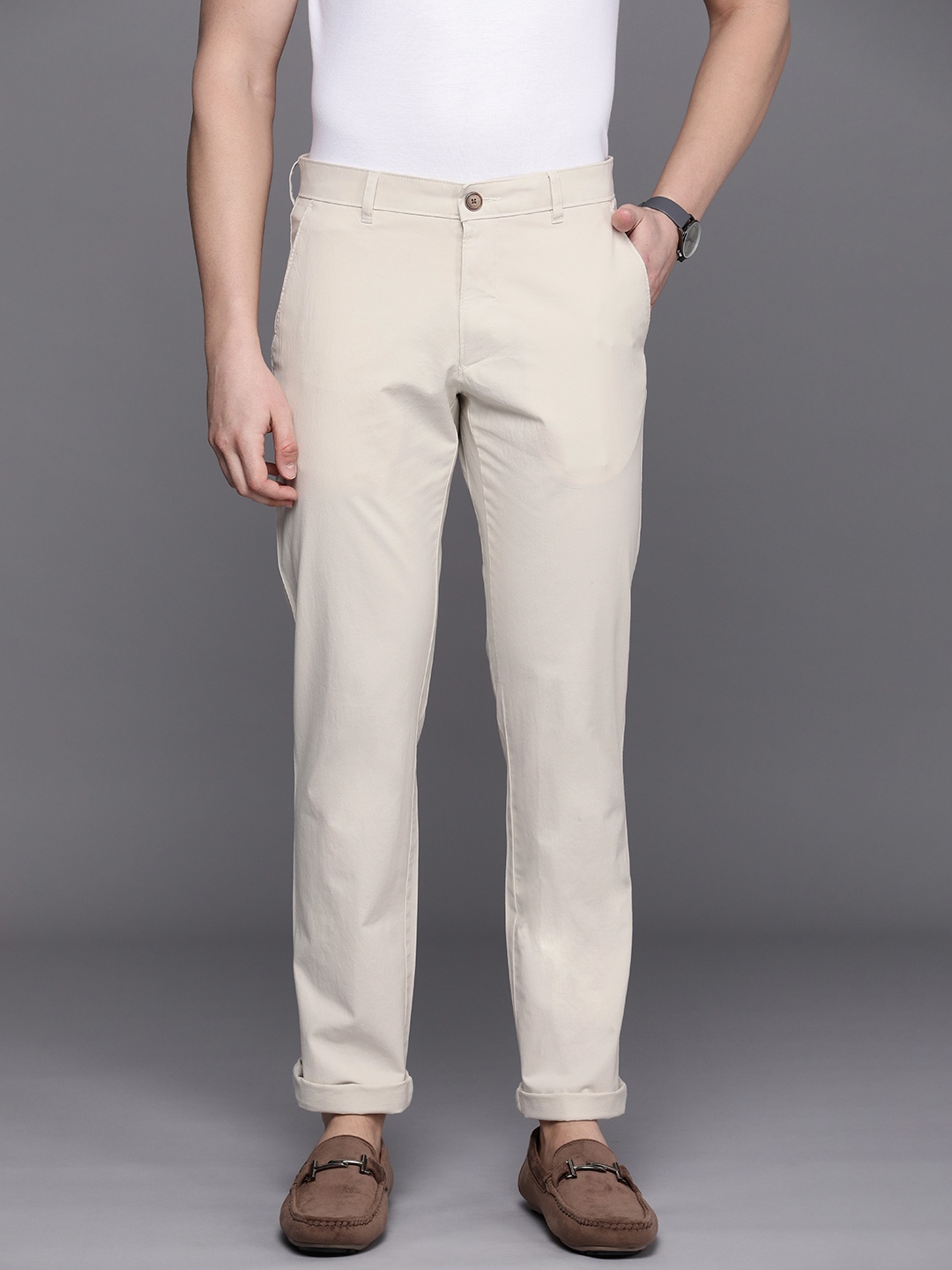 

Louis Philippe Sport Men Slim Fit Solid Mid-Rise Chinos, Cream