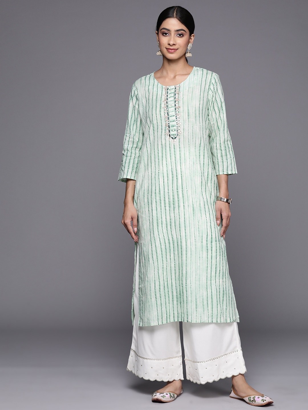 

Varanga Printed Mirror Work Pure Cotton Kurta, Green