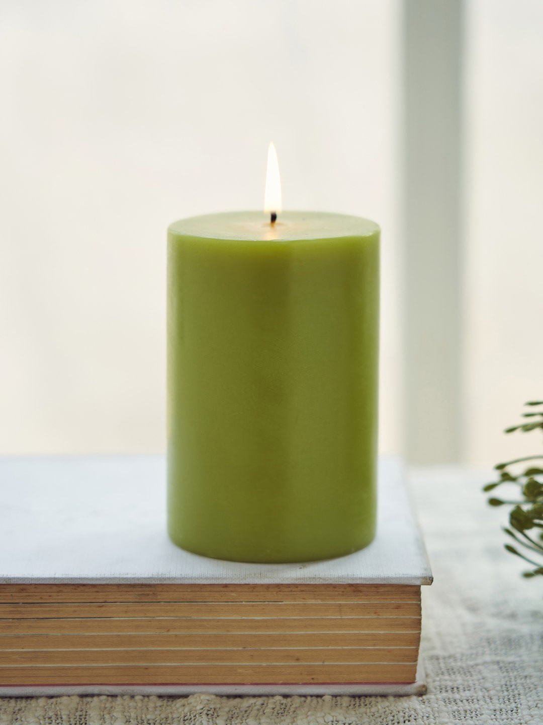 

Pure Home and Living Green Lime Basil & Crush Pillar Large Candle