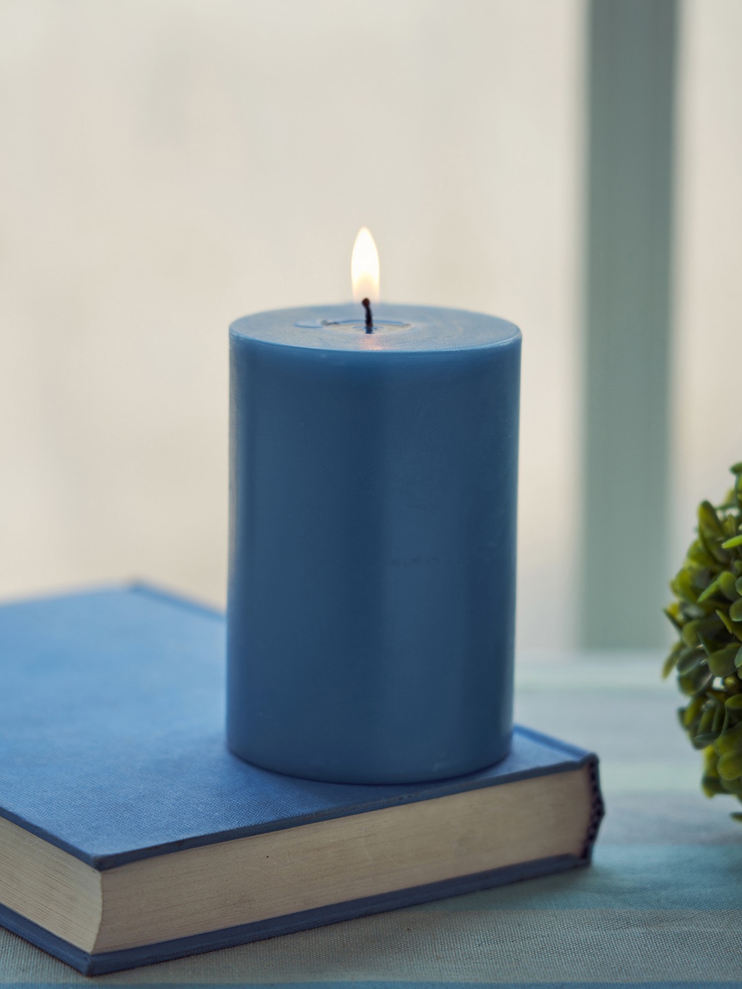 

Pure Home and Living Cool Vetiver Blue Large Pillar Large Candle