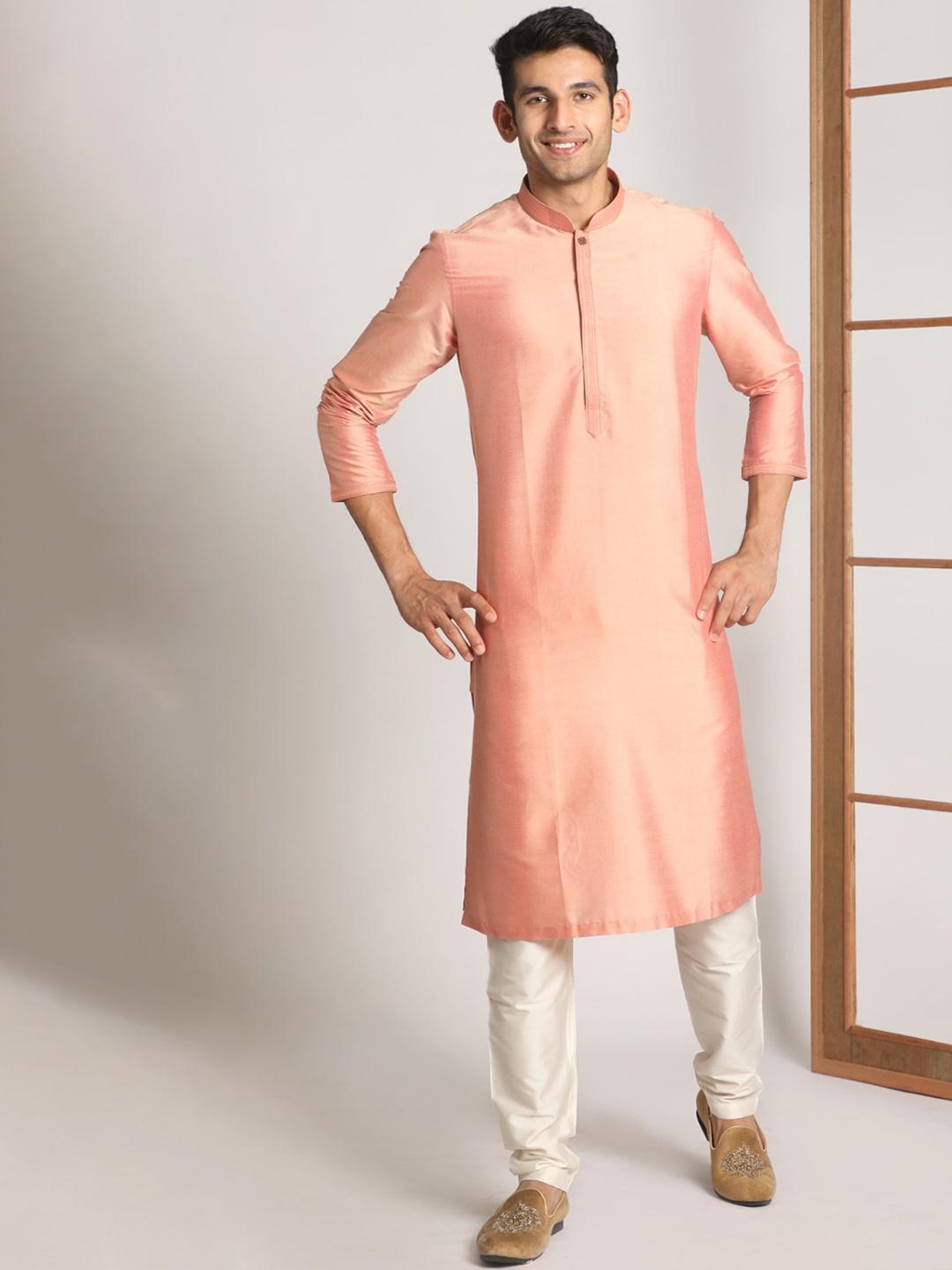 

Manyavar Mandarin Collar Thread Work Kurta with Pyjamas, Peach