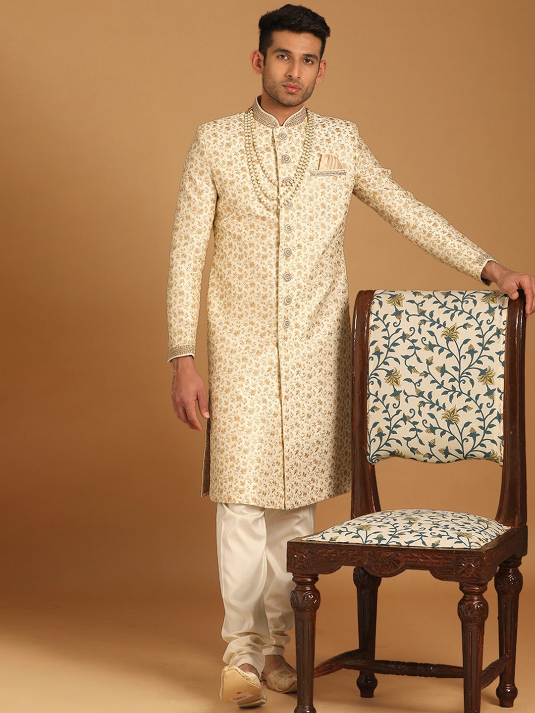 

Manyavar Woven Design Art Silk Traditional Sherwani Set, Cream