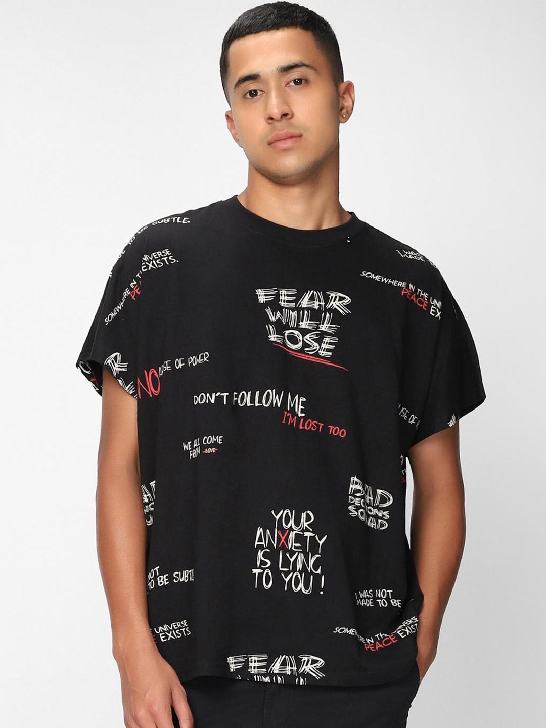 

Bewakoof Typography Printed Drop-Shoulder Sleeve Loose Fit T-shirt, Black