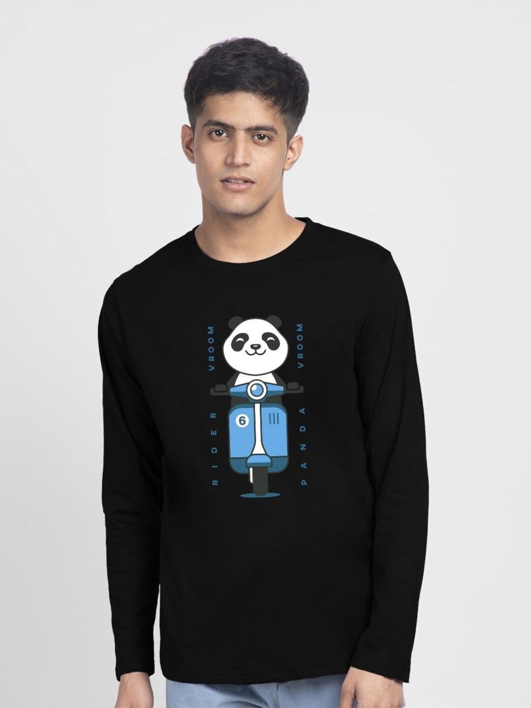 

Bewakoof Black Kung Fu Panda Printed Cotton T-shirt