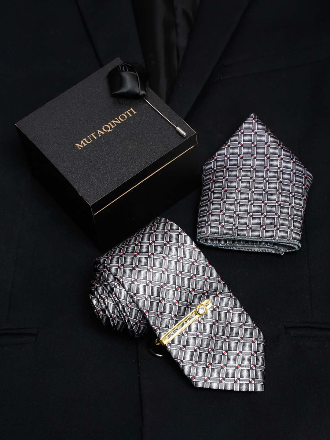 

MUTAQINOTI Men Set Of 4 Accessory Gift Set, Grey