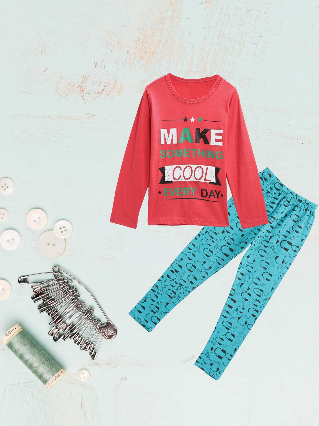 

Kids On Board Girls Typography Printed Pure Cotton Night Suit, Red