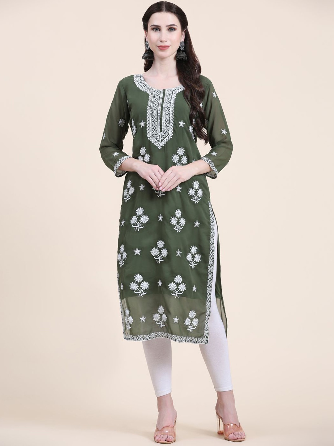 

VAIRAGEE Floral Yoke Design Chikankari Straight Kurta, Green