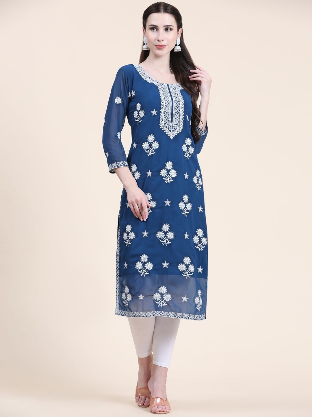 

VAIRAGEE Floral Yoke Design Chikankari Straight Kurta, Teal