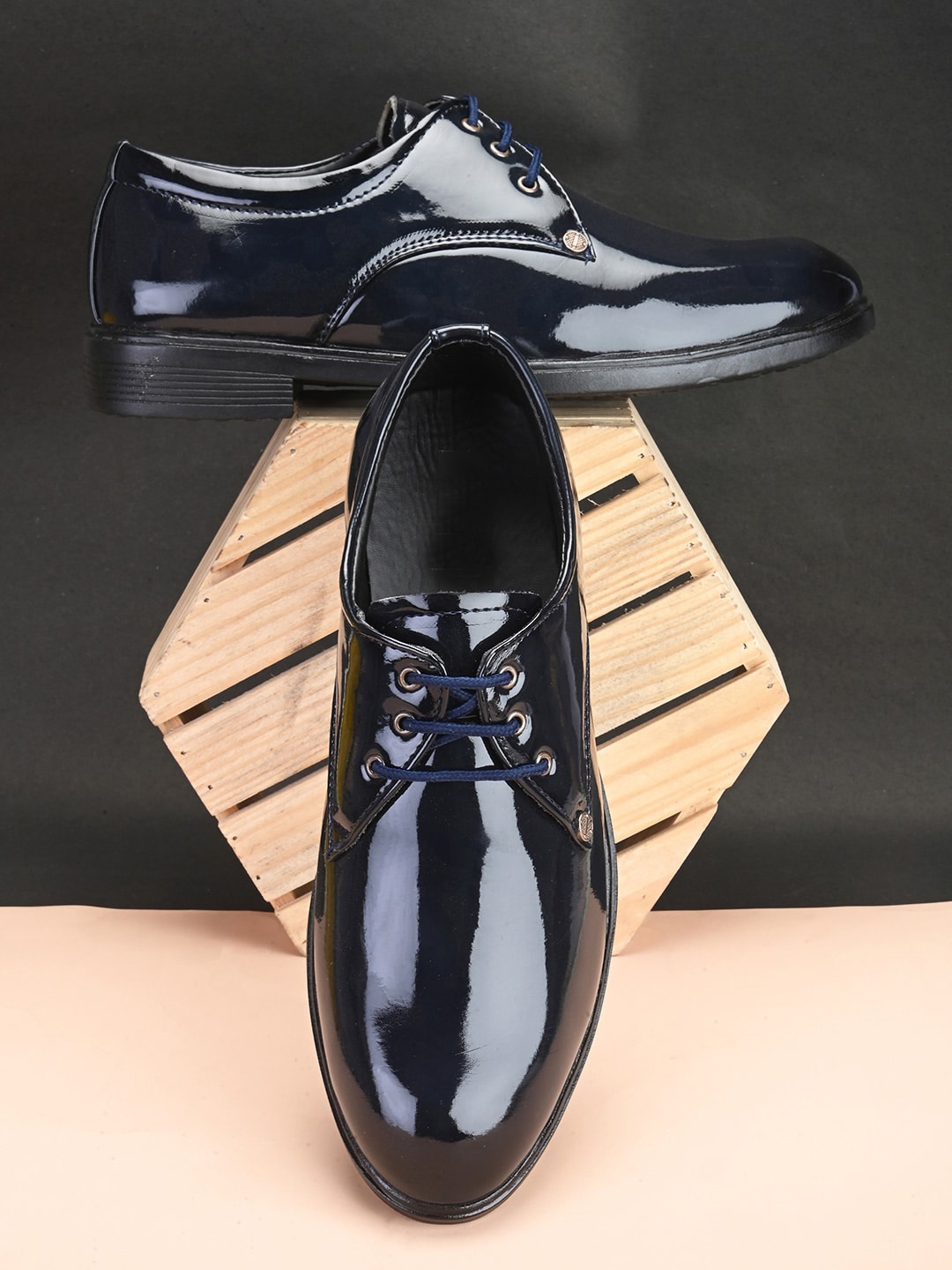 

HERE&NOW Men Round Toe Formal Derbys, Blue
