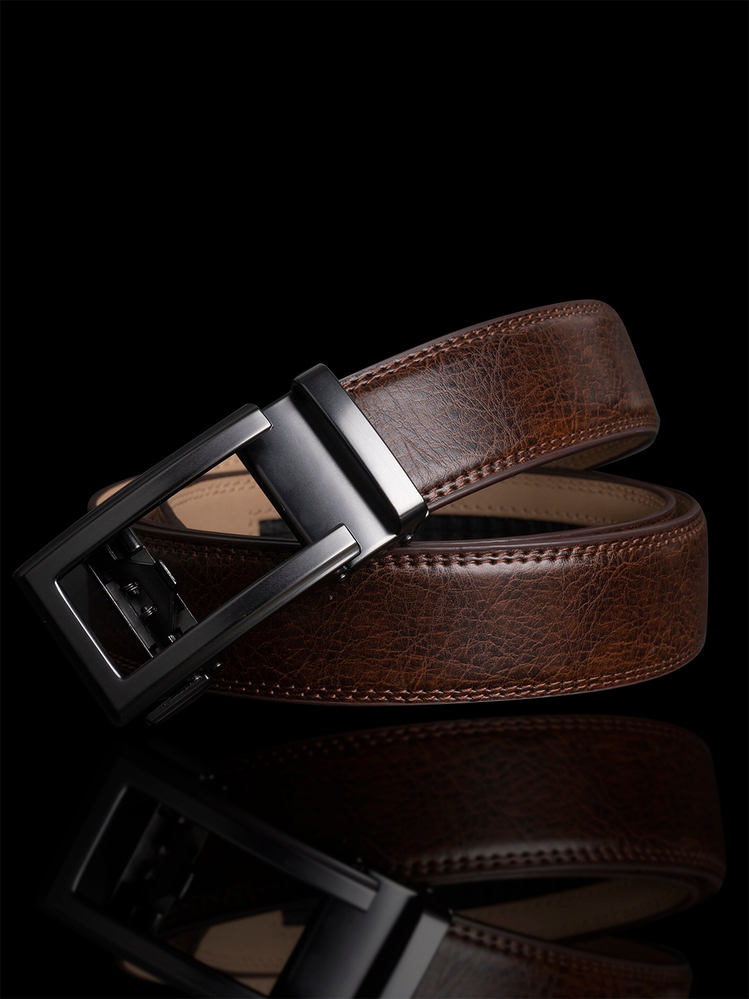 

NAEVE Men Leather Formal Belt With Textured Buckle, Brown