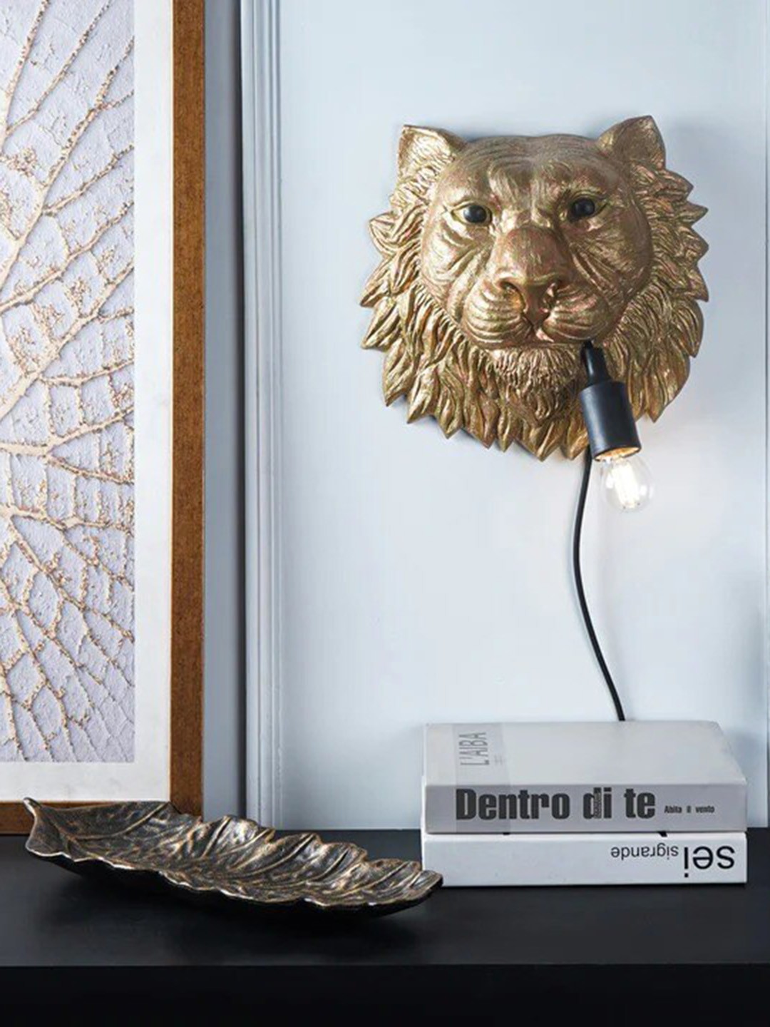 

THE ARTMENT Gold-Toned Textured Ceramic Illuminated King of the Jungle Wall Lamp