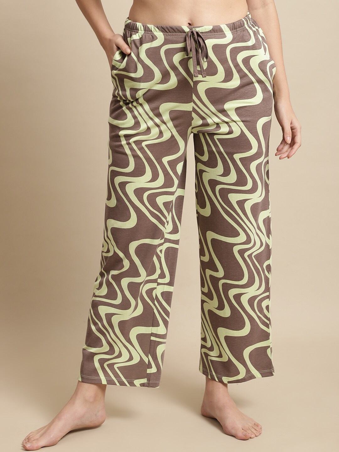 

Kanvin Women Printed Straight Lounge Pants, Brown
