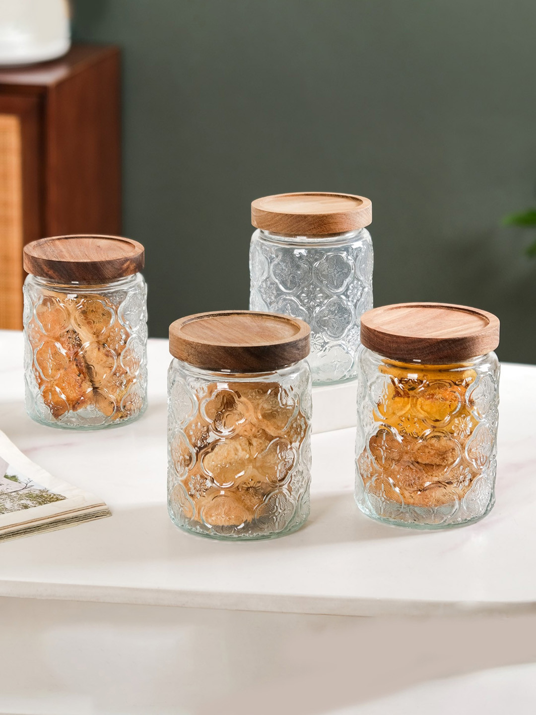 

"Nestasia 4-Pcs Transparent Vintage Patterned Glass Jar With Lid 700 ml Each"