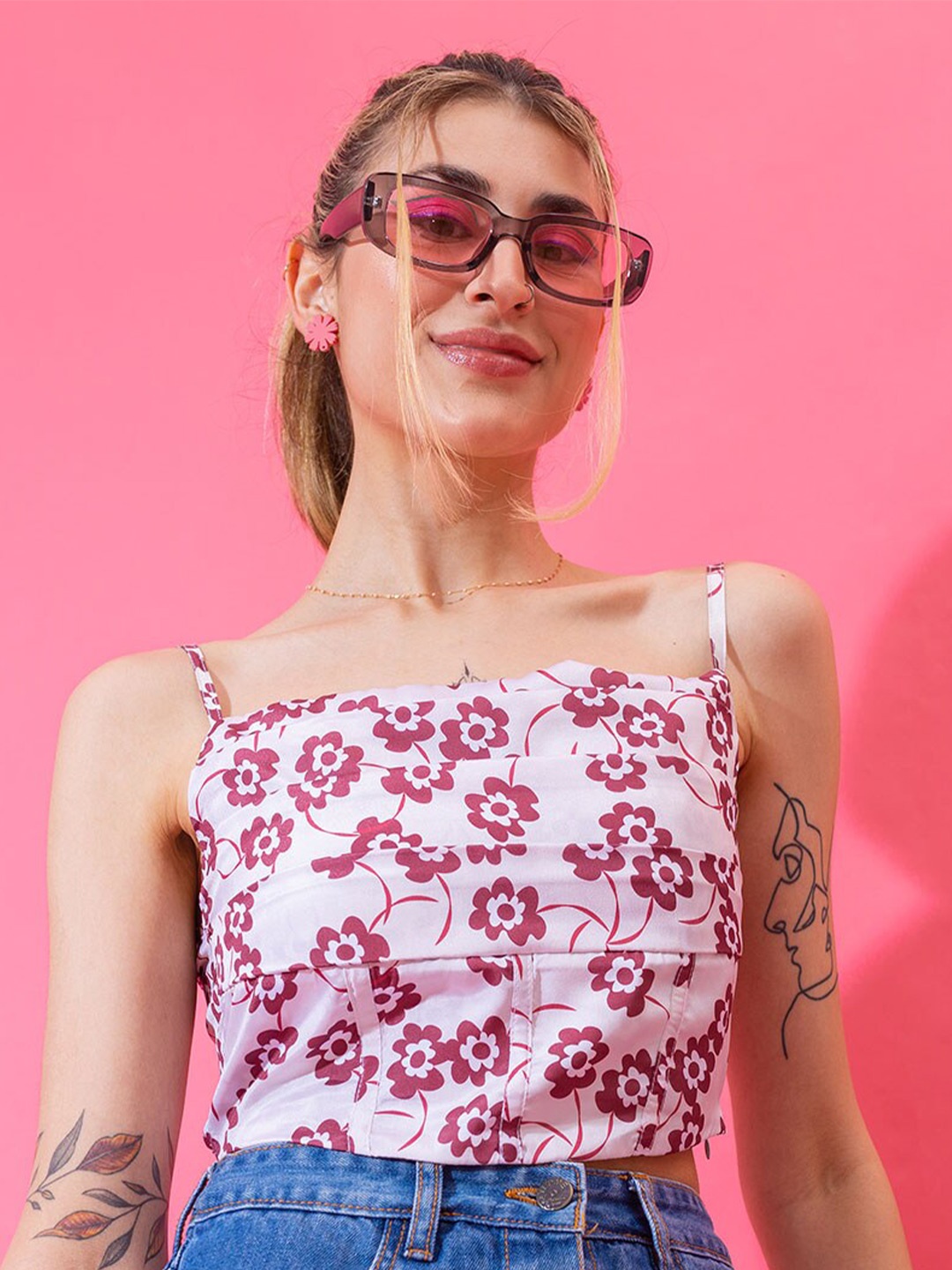 

Stylecast X Hersheinbox White Floral Print Top