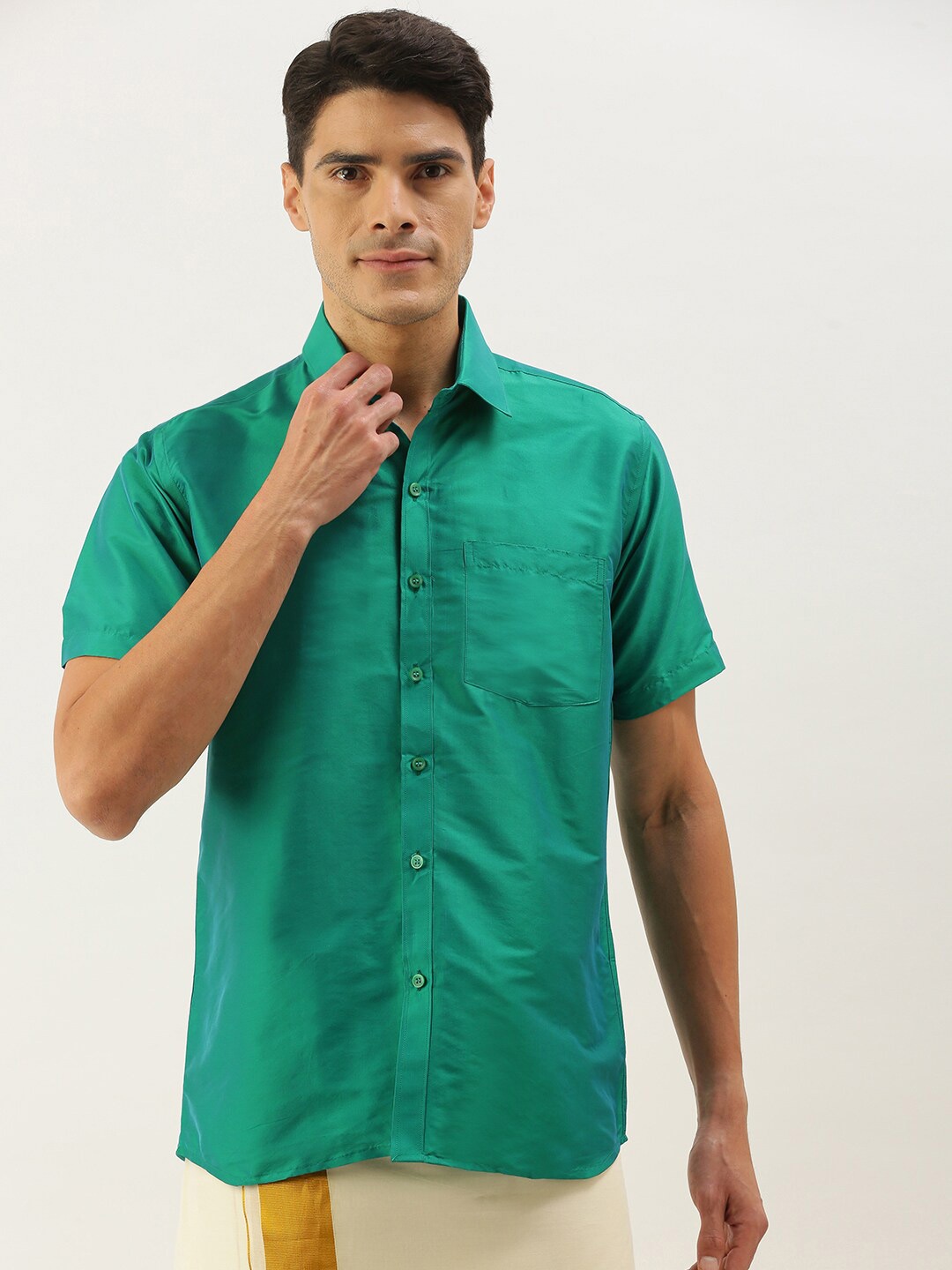 

THANGAMAGAN Men Spread Collar Standard Opaque Shirt, Green