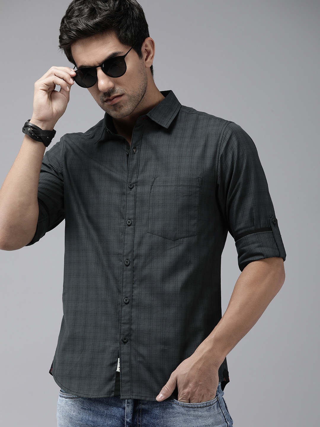 

Roadster Slim Fit Opaque Checked Casual Shirt, Charcoal