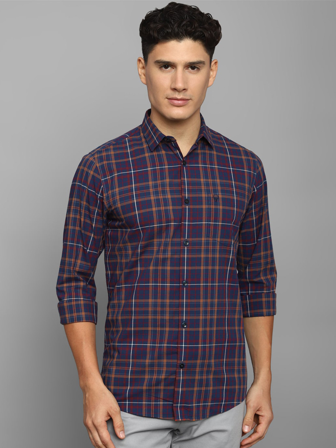 

Allen Solly Tartan Checked Pure Cotton Slim Fit Casual Shirt, Navy blue