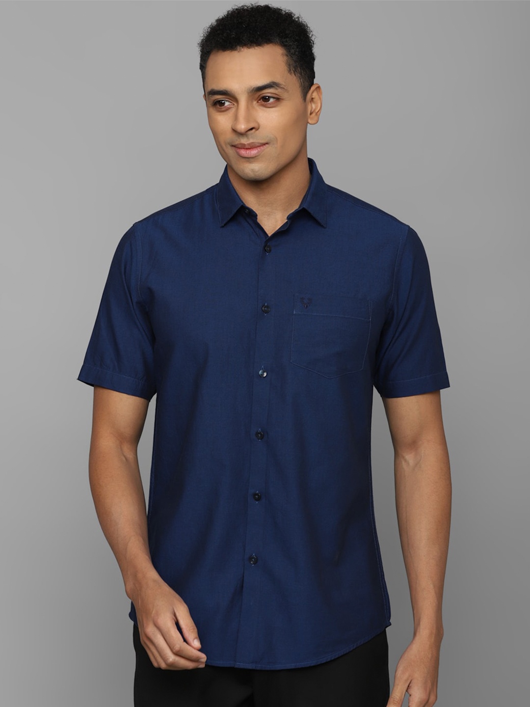 

Allen Solly Slim Fit Opaque Pure Cotton Shirt, Navy blue