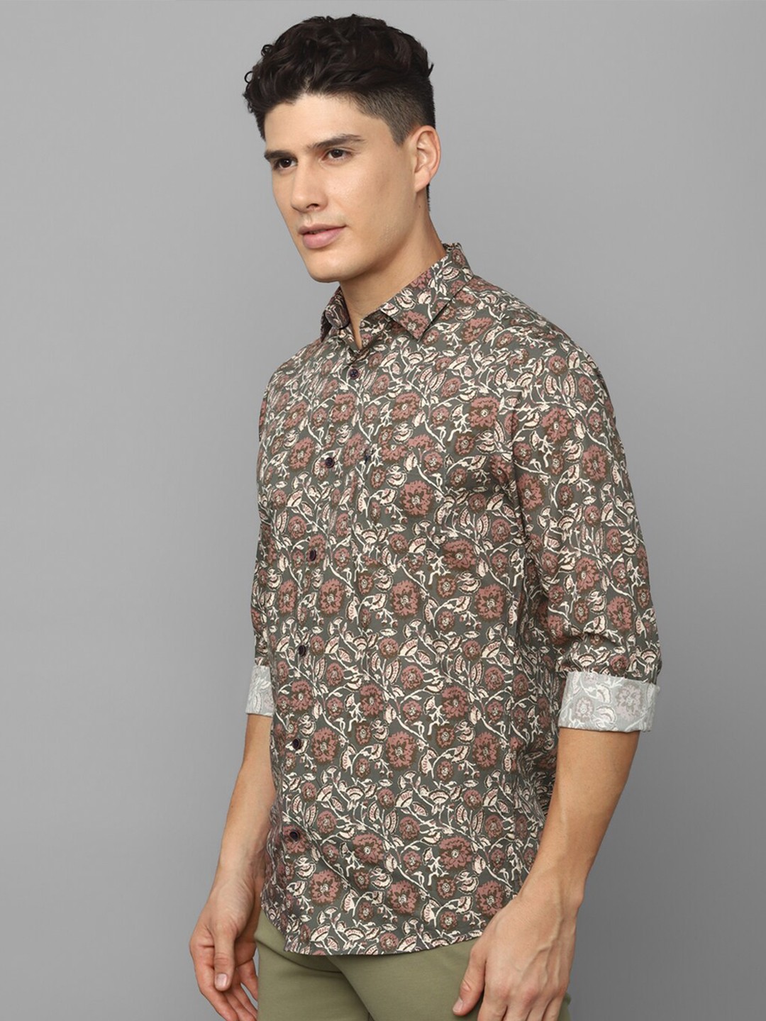 

Allen Solly Floral Printed Pure Cotton Slim Fit Casual Shirt, Green