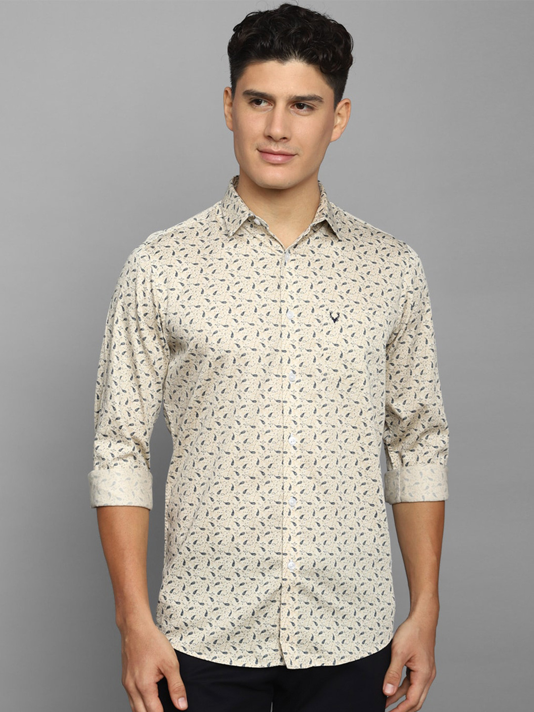 

Allen Solly Slim Fit Floral Conversational Printed Pure Cotton Casual Shirt, Cream