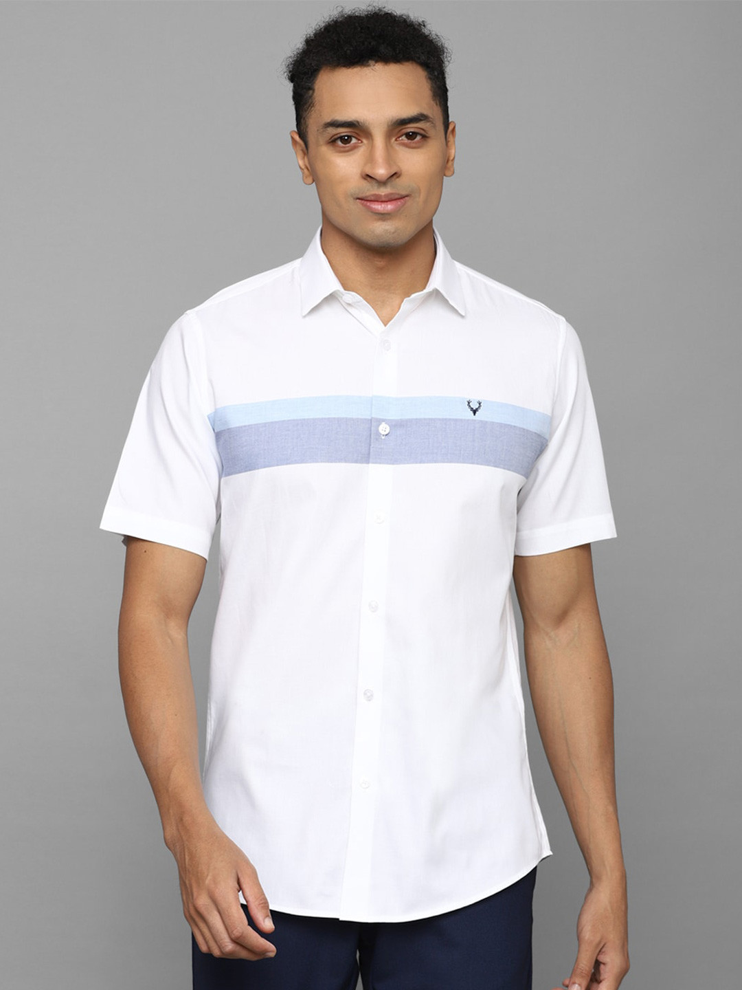 

Allen Solly Men Slim Fit Striped Cotton Casual Shirt, White