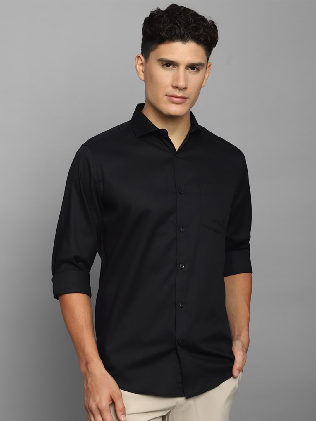 

Allen Solly Slim Fit Opaque Pure Cotton Casual Shirt, Black