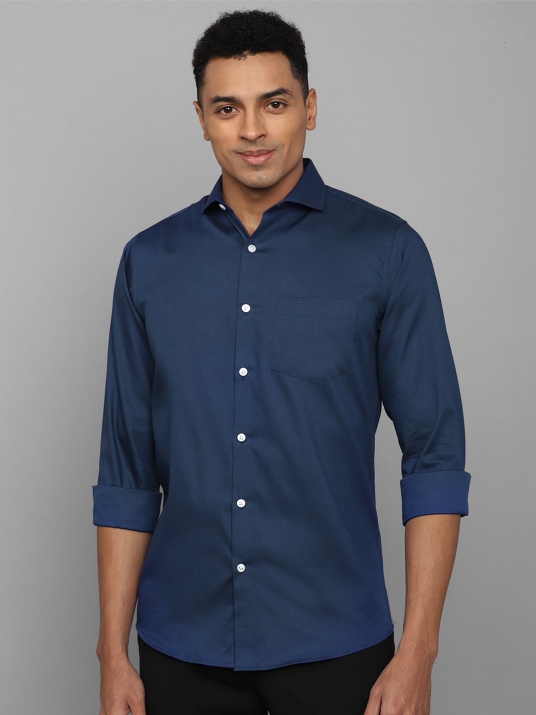 

Allen Solly Slim Fit Pure Cotton Casual Shirt, Navy blue