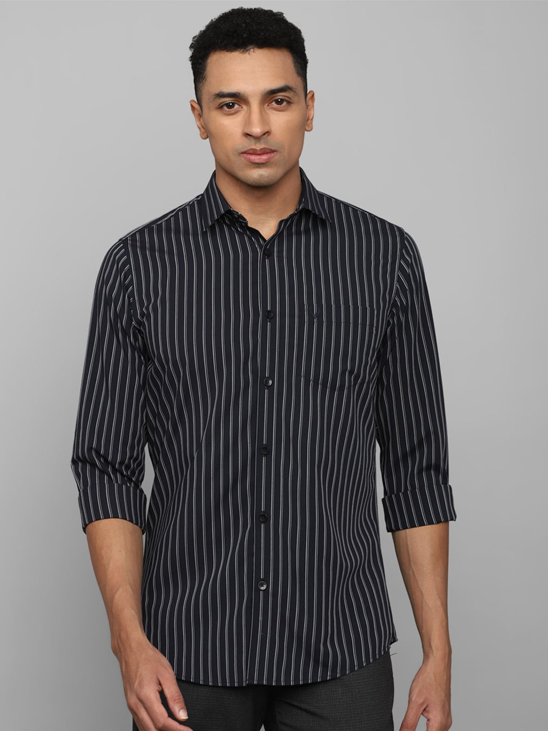 

Allen Solly Slim Fit Vertical Striped Casual Shirt, Black