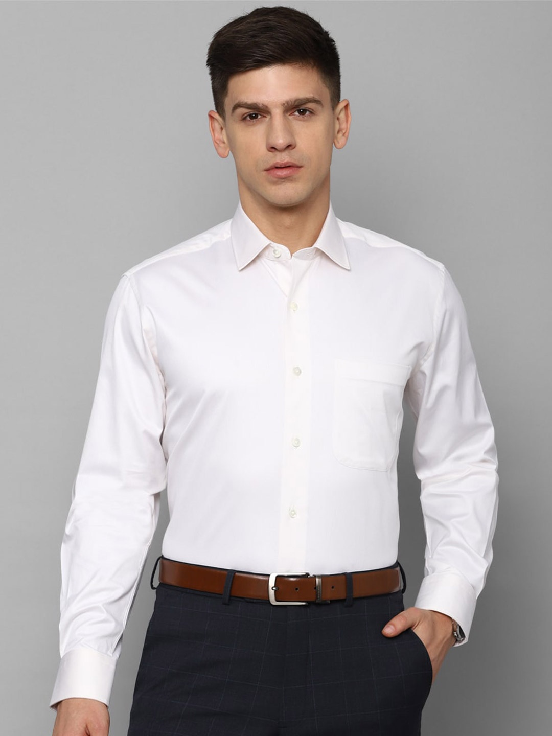 

Luxure by Louis Philippe Long Sleeves Spread Collar Pure Cotton Formal Shirt, White