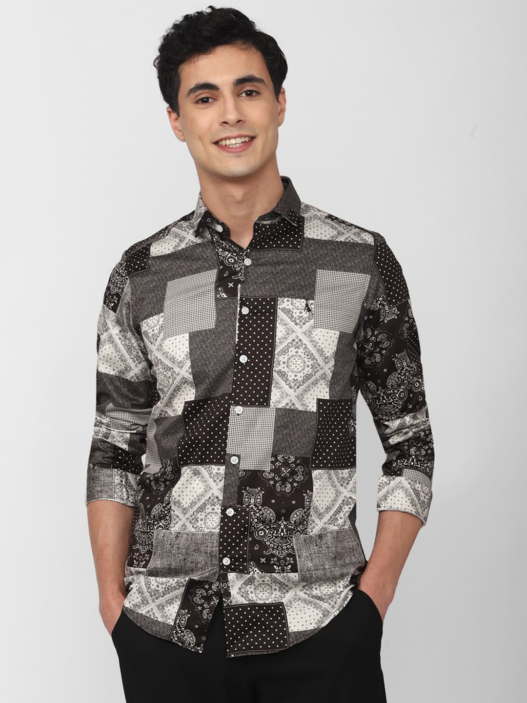 

SIMON CARTER LONDON Slim Fit Geometric Printed Pure Cotton Casual Shirt, Grey