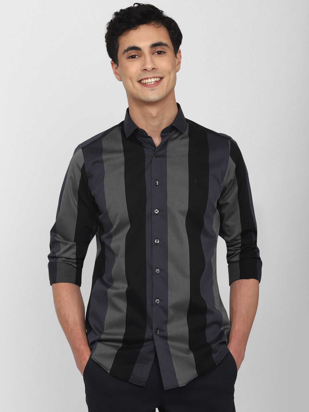 

SIMON CARTER LONDON Men Black Slim Fit Opaque Striped Casual Shirt