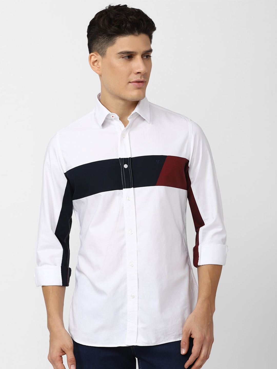 

Van Heusen Sport Slim Fit Opaque Colourblocked Pure Cotton Casual Shirt, White