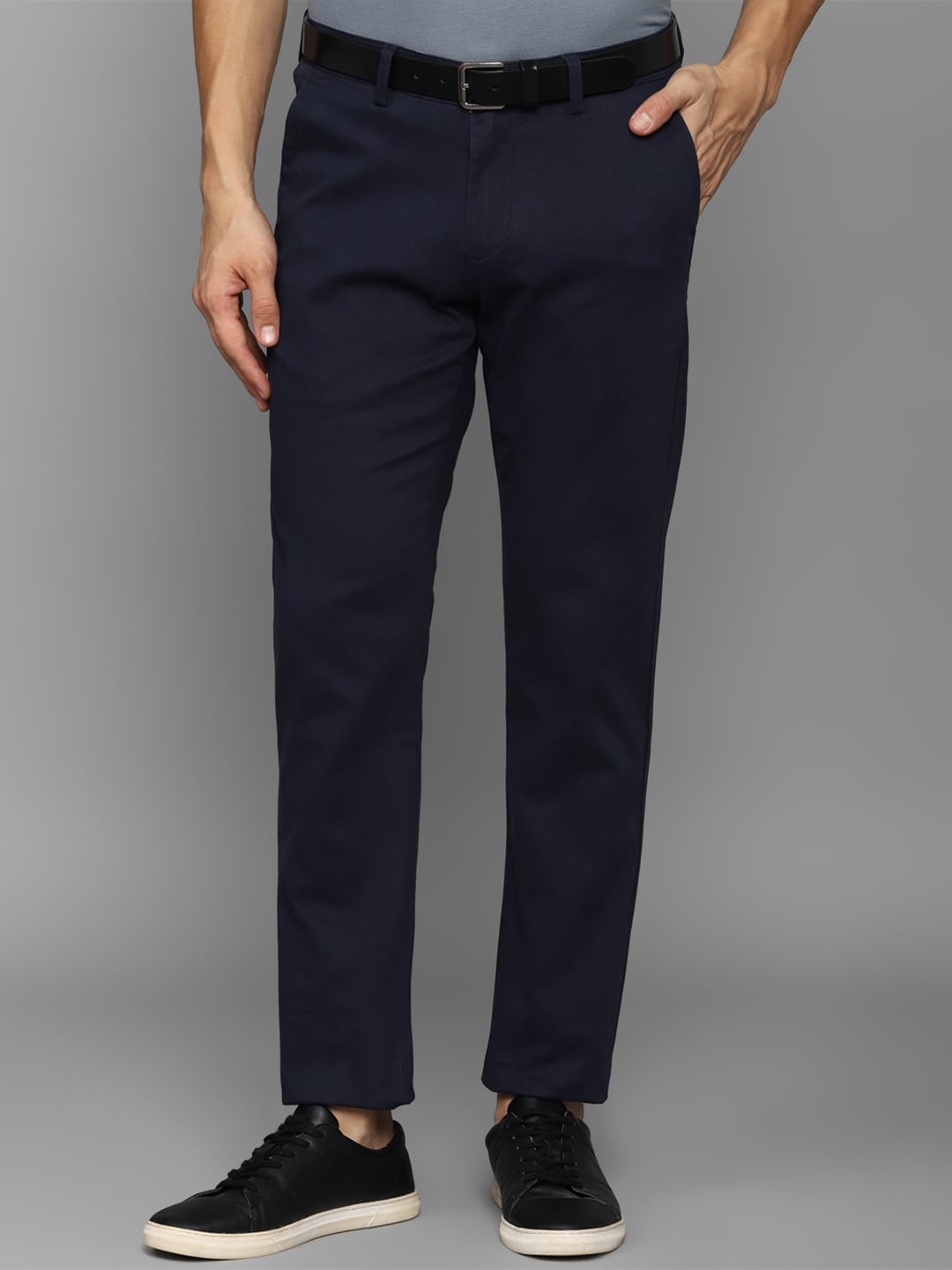 

Allen Solly Men Slim Fit Mid-Rise Trousers, Navy blue