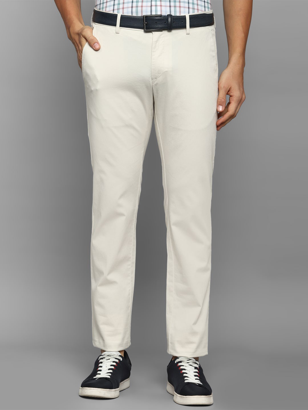 

Allen Solly Men Slim Fit Mid-Rise Trousers, Cream