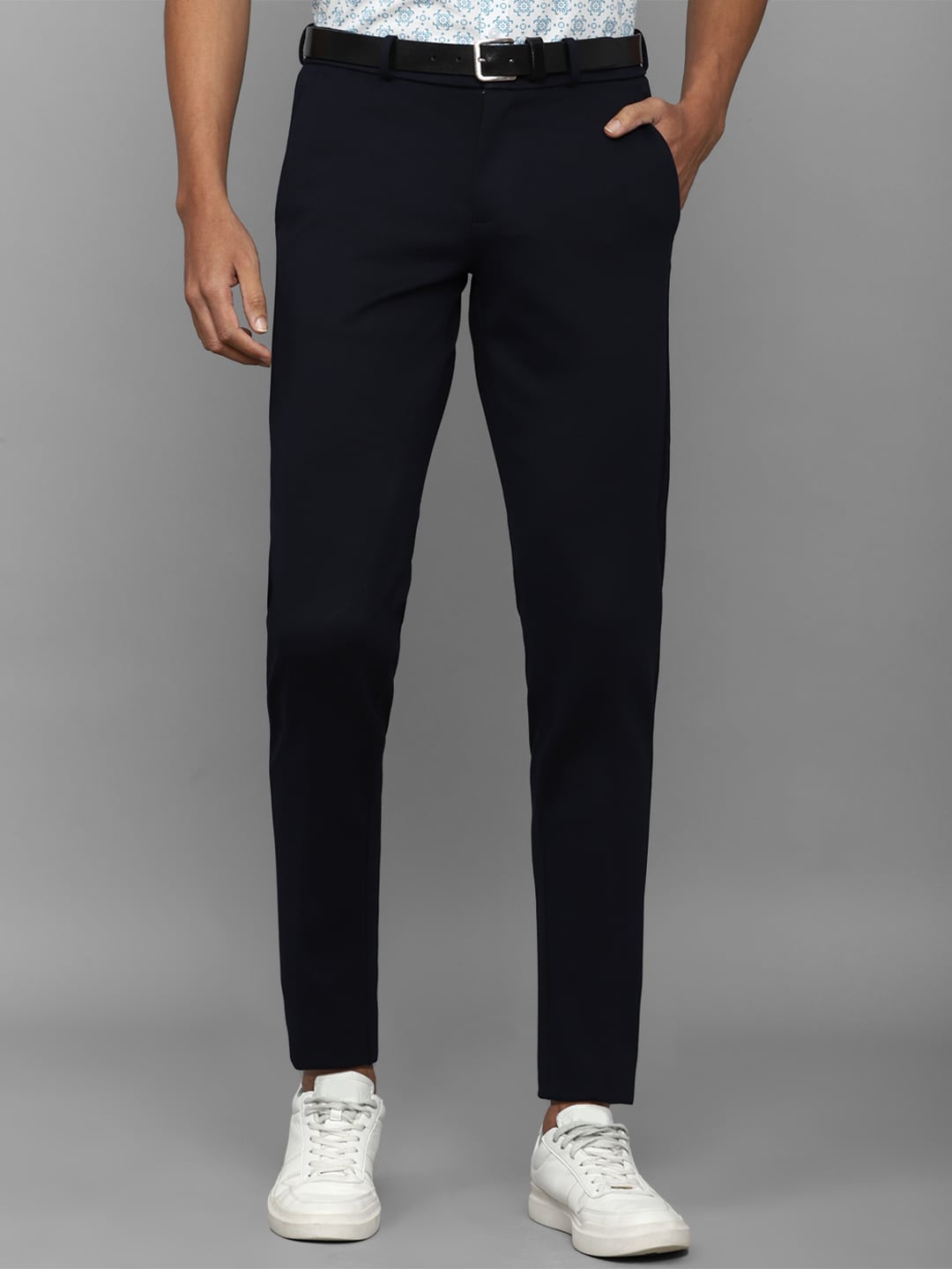 

Allen Solly Men Slim Fit Mid-Rise Trousers, Black