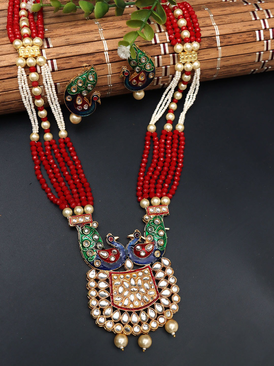 

Ozanoo Gold-Plated Stone Studded & Beaded Meenakari Jewellery Set, Red