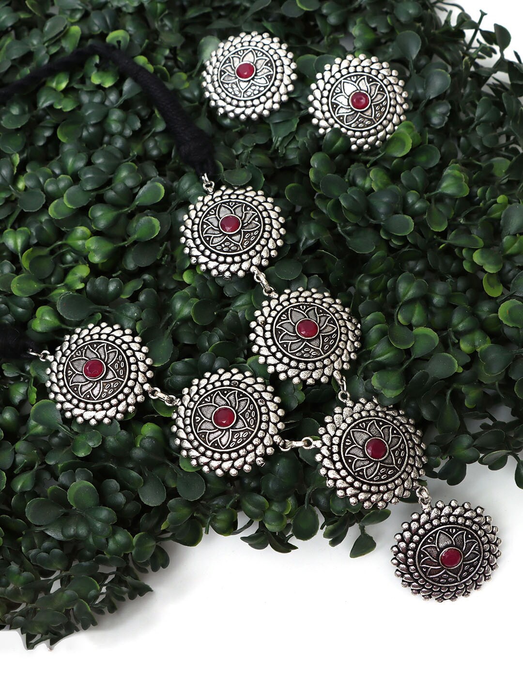 

Ozanoo Silver-Plated Oxidised Stone-Studded Necklace and Earrings, Red