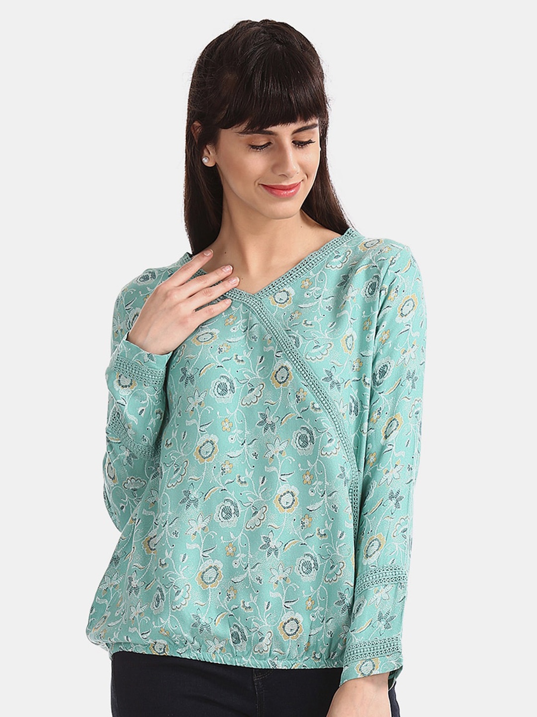 

V-Mart Floral Printed Lace Inserted Top, Sea green