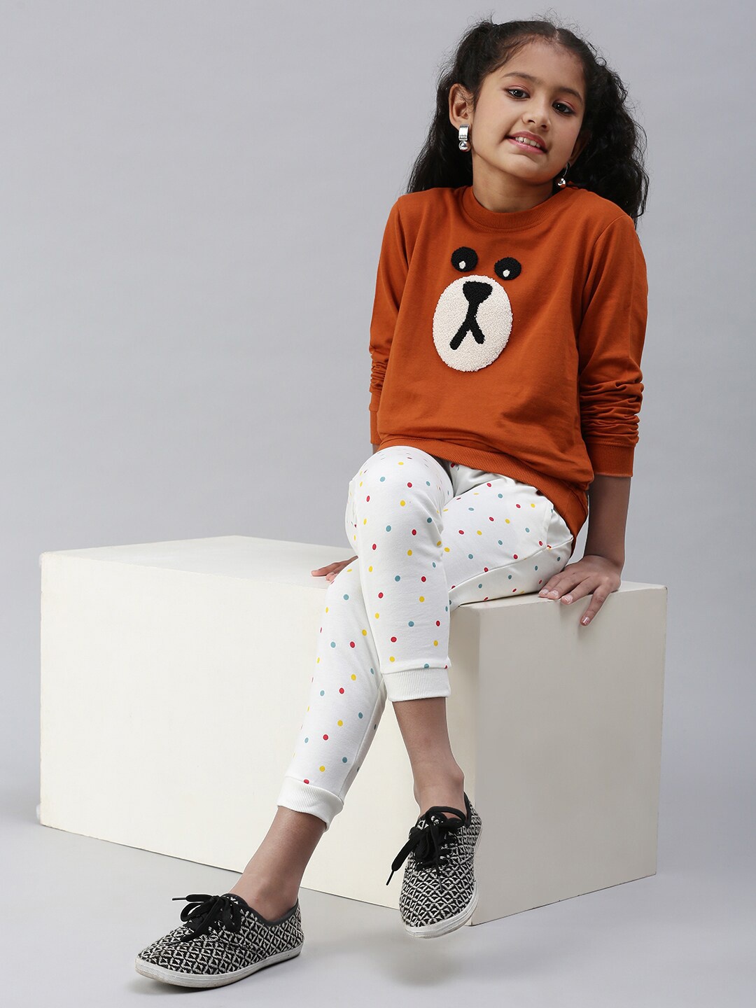 

PIPIN Girls Self Design Long Sleeves Cotton Sweatshirt, Brown