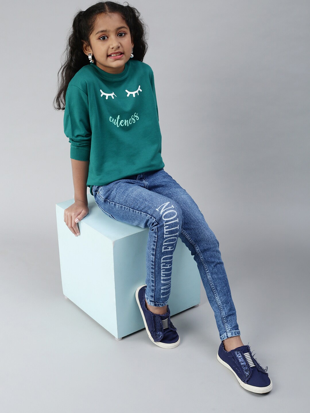 

PIPIN Girls Printed Cotton Sweatshirt, Green