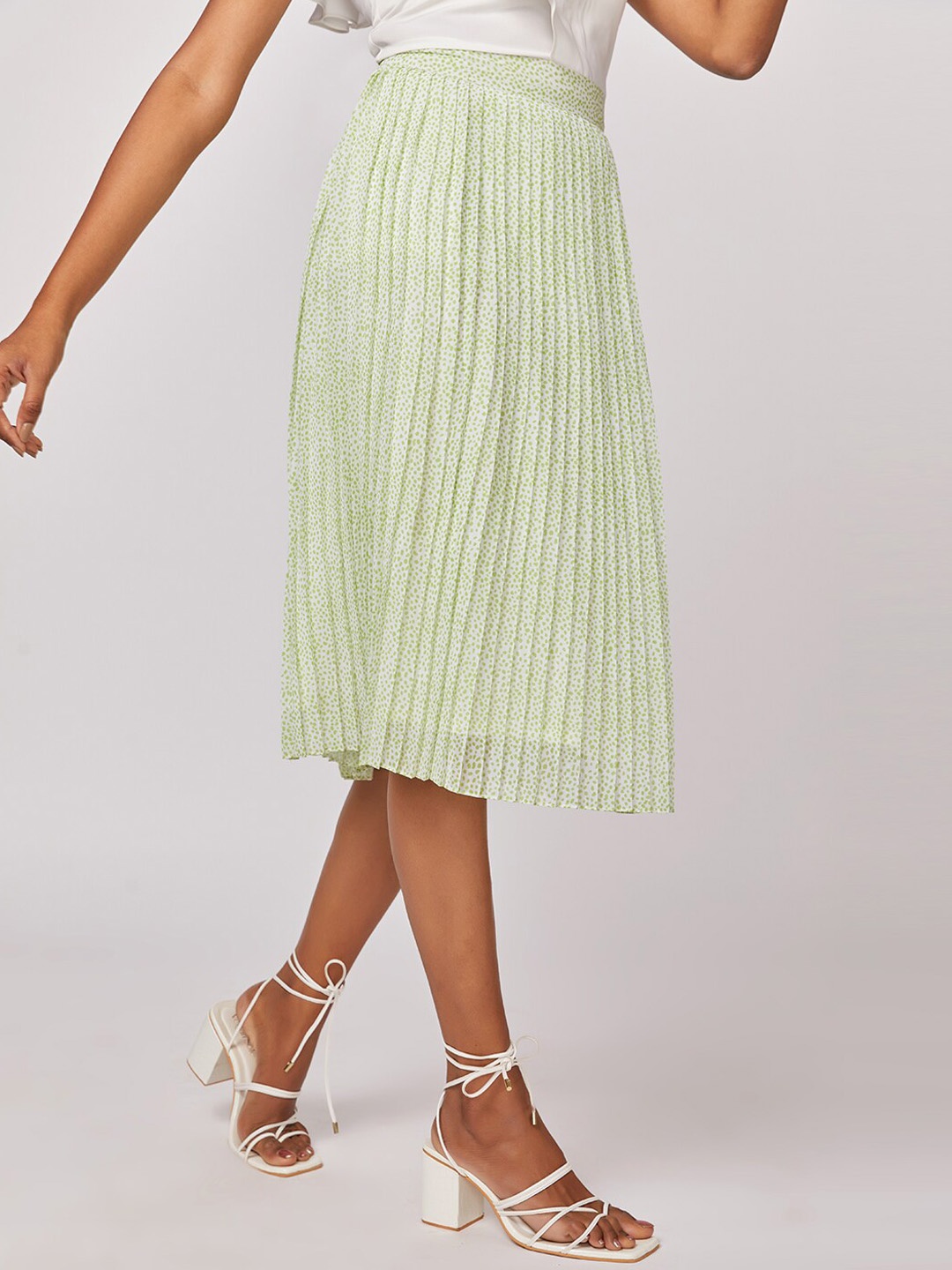 

NOT SO PINK Women Printed Sunray Pleat Flared Midi Skirt, White