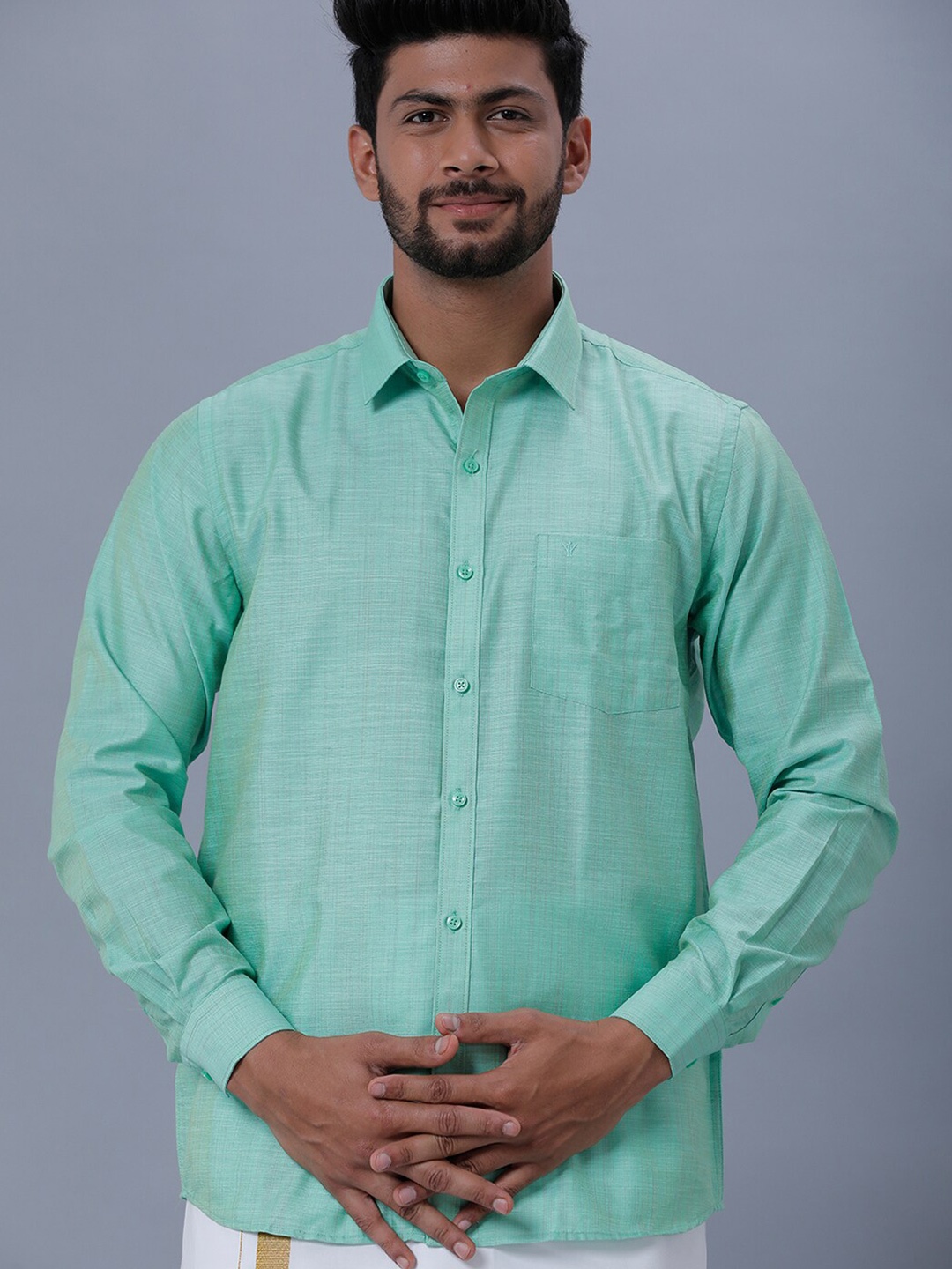 

Ramraj Men Textured Regular Fit Casual Shirt, Green